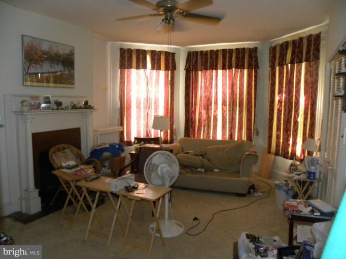 3849 Roland Avenue Baltimore, MD 21211 - Photo 11 of 12 Living Room
