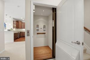 42577 Sunset Ridge Square Ashburn, VA 20148 - Photo 7 of 39