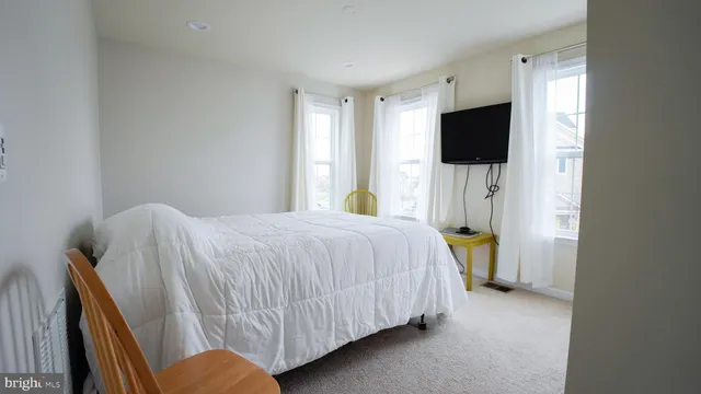 $575,000 | 42577 Sunset Ridge Square, Ashburn, VA 20148