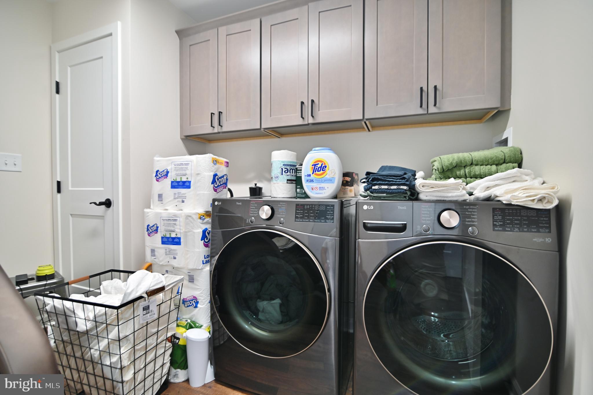 5448 Crooked Run Road Mount Jackson, VA 22842 - Photo 39 of 67 a utility room with sink dryer and washer
