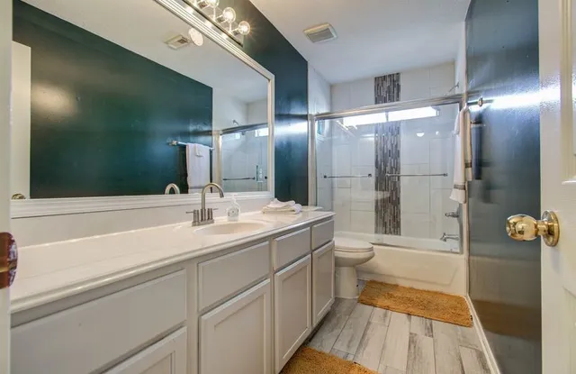 $2,500 | 3219 Leila Oaks Drive, Houston, TX 77082