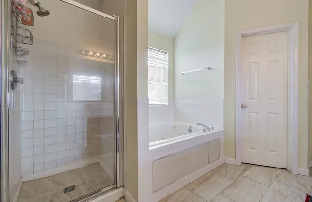 $2,500 | 3219 Leila Oaks Drive, Houston, TX 77082