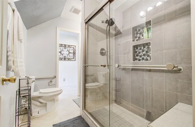 $2,500 | 3219 Leila Oaks Drive, Houston, TX 77082