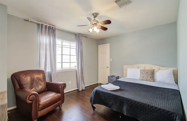 $2,500 | 3219 Leila Oaks Drive, Houston, TX 77082