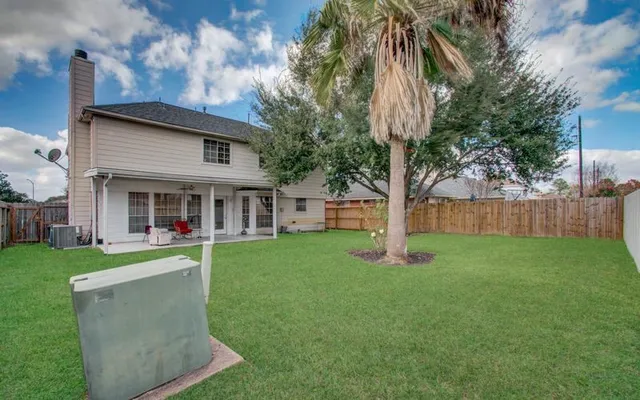 $2,500 | 3219 Leila Oaks Drive, Houston, TX 77082