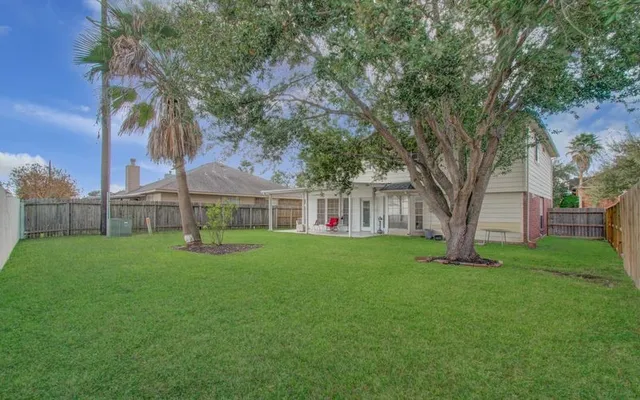 $2,500 | 3219 Leila Oaks Drive, Houston, TX 77082