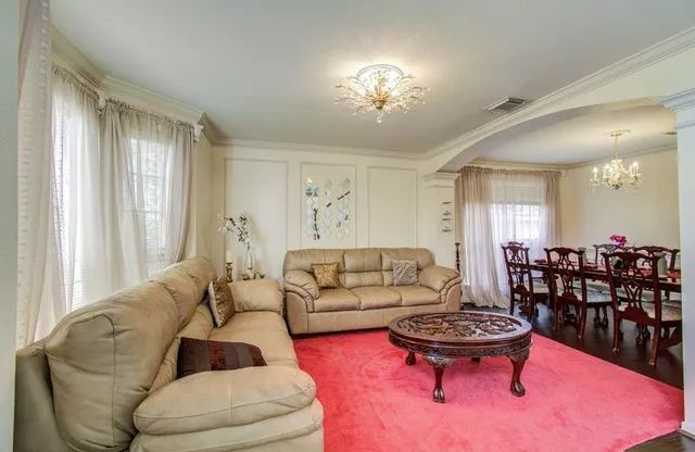 $2,500 | 3219 Leila Oaks Drive, Houston, TX 77082