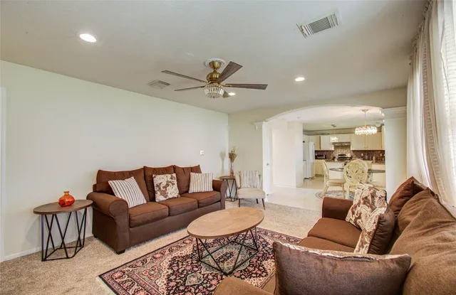 $2,500 | 3219 Leila Oaks Drive, Houston, TX 77082