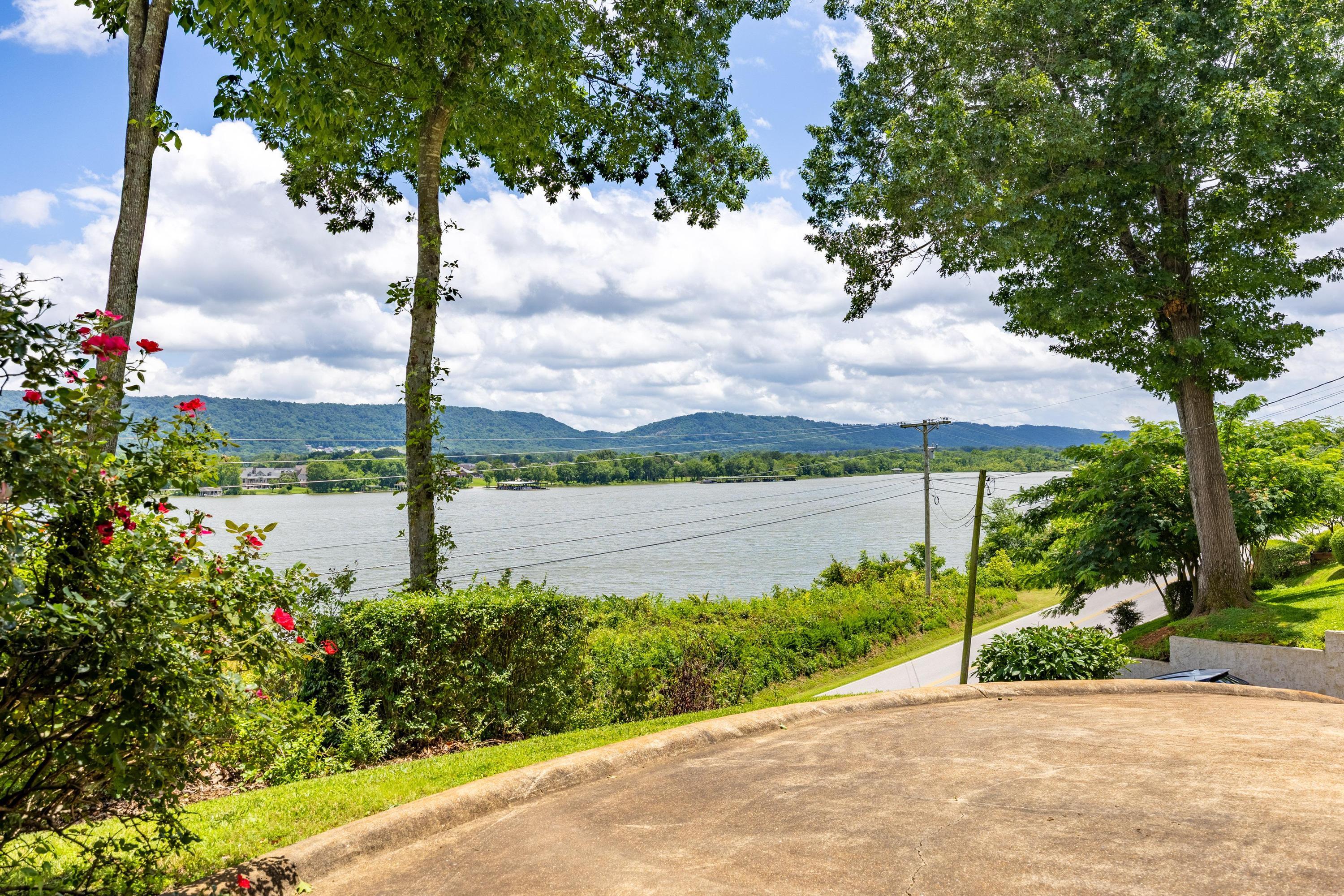8223 Snow Hill Road Ooltewah, TN 37363 - Photo 2 of 62 Lake view