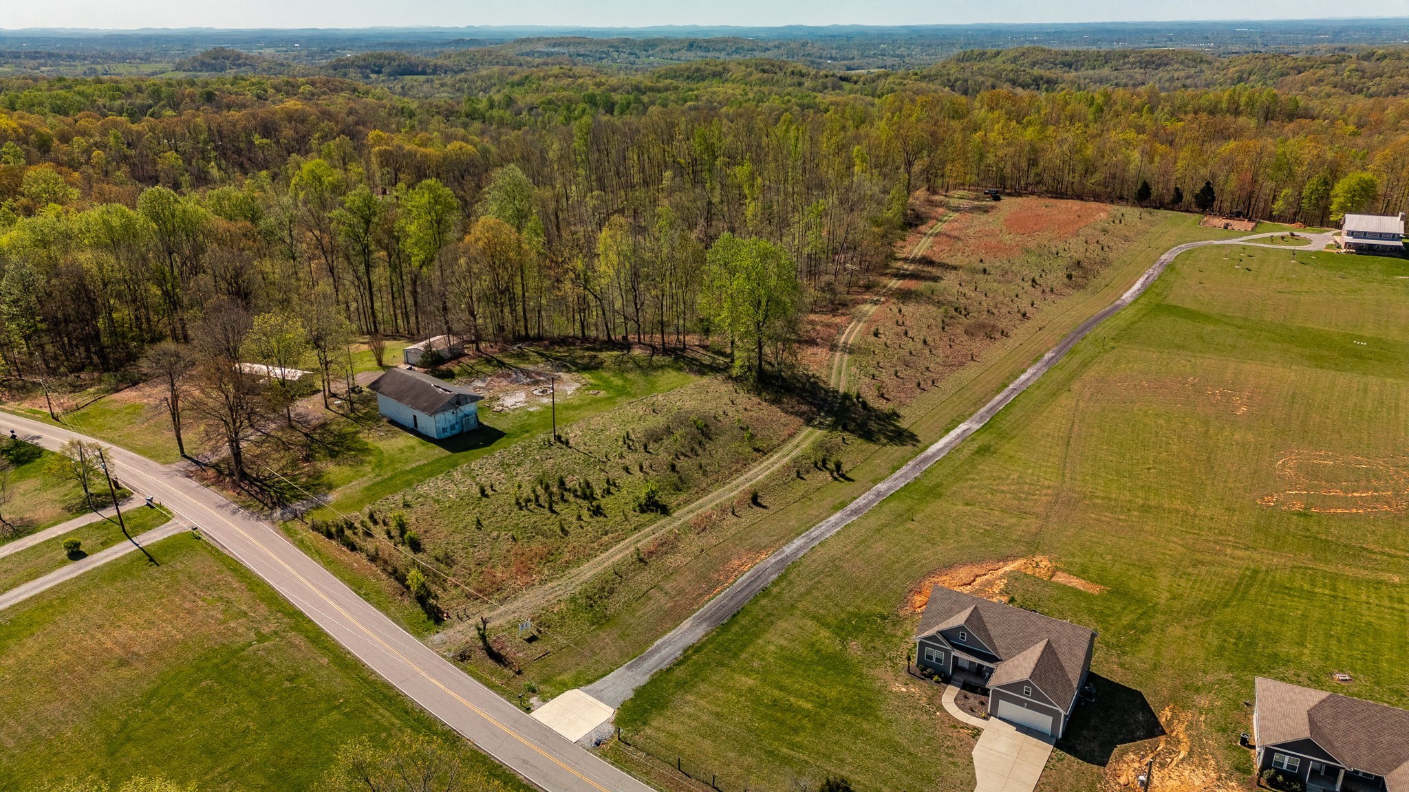 664 South Tunnel Road Gallatin, TN 37066 - Photo 19 of 46