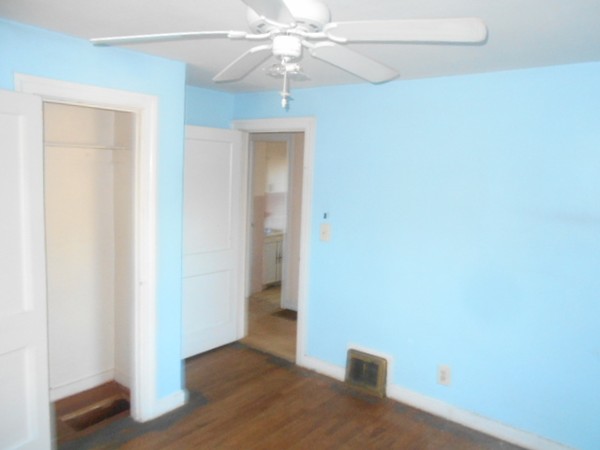 102 Victoria Street Springfield, MA 01104 - Photo 11 of 19 Gallery Image 11