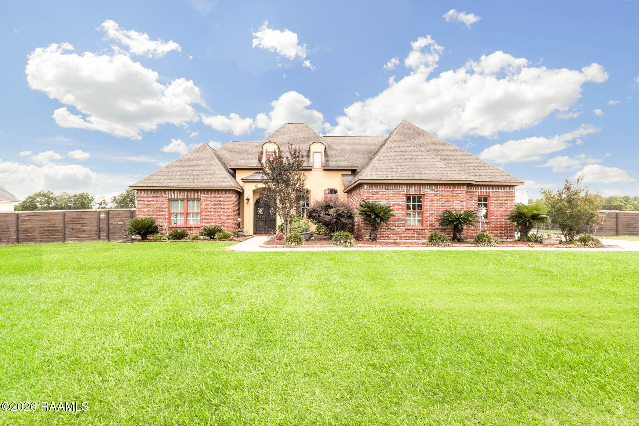 5526 Woodlawn Road Maurice, LA 70555 - Photo 2 of 24