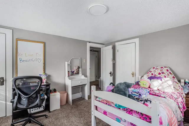 $227,900 | 1017 Northwood Boulevard, Fort Wayne, IN 46805