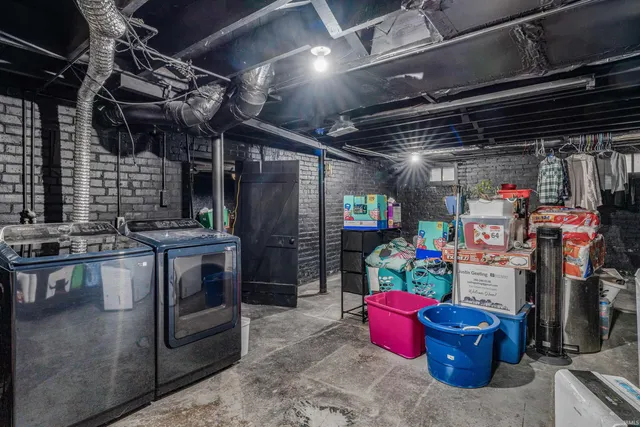 $227,900 | 1017 Northwood Boulevard, Fort Wayne, IN 46805