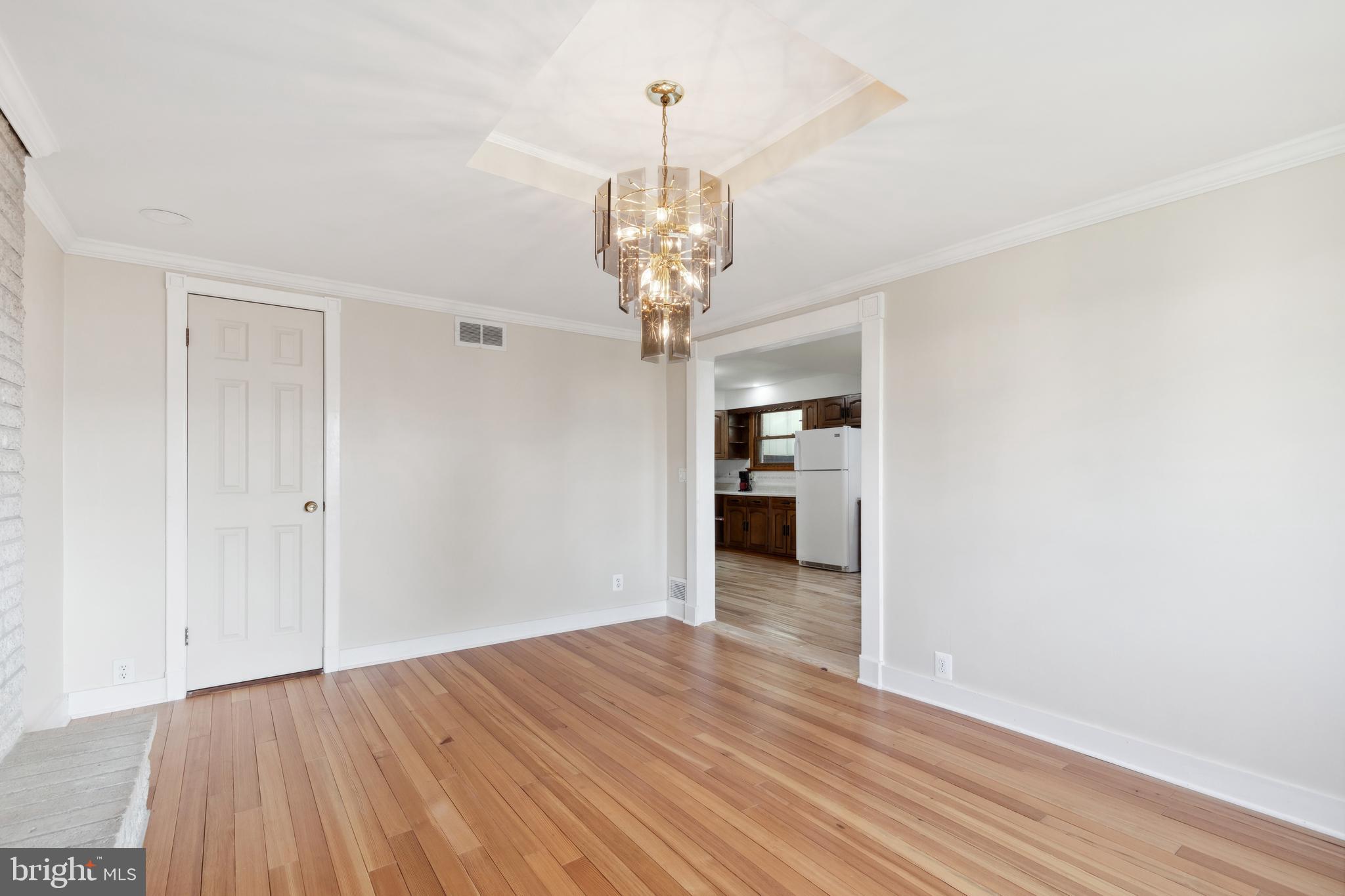 22 Walkern Road Essex, MD 21221 - Photo 15 of 58 Gallery Image 15
