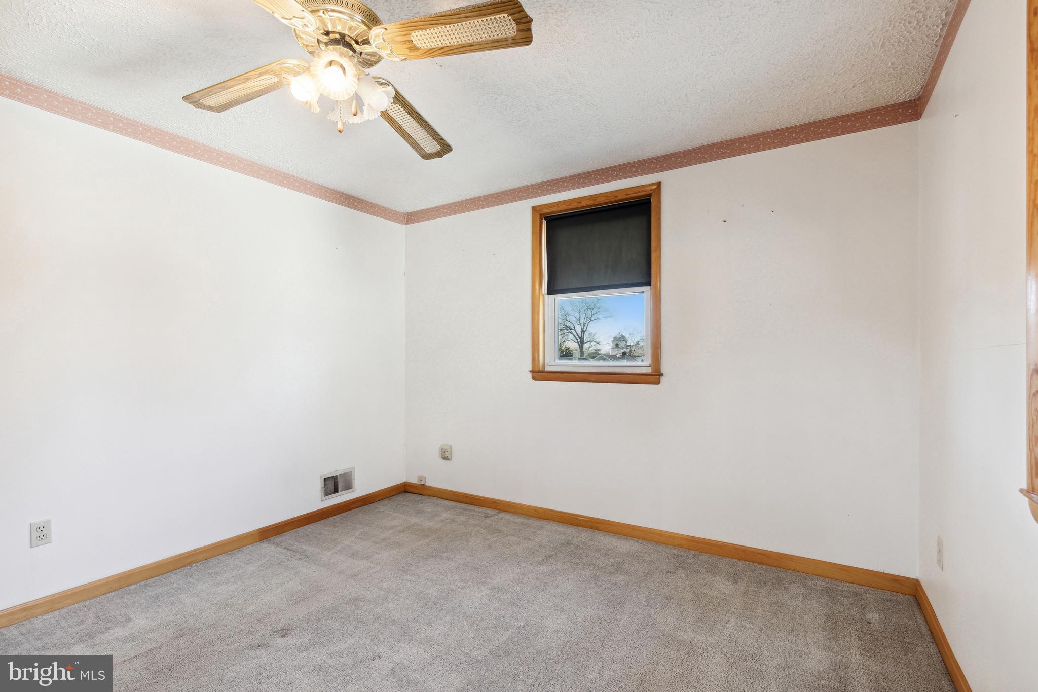 22 Walkern Road Essex, MD 21221 - Photo 30 of 58 Gallery Image 30