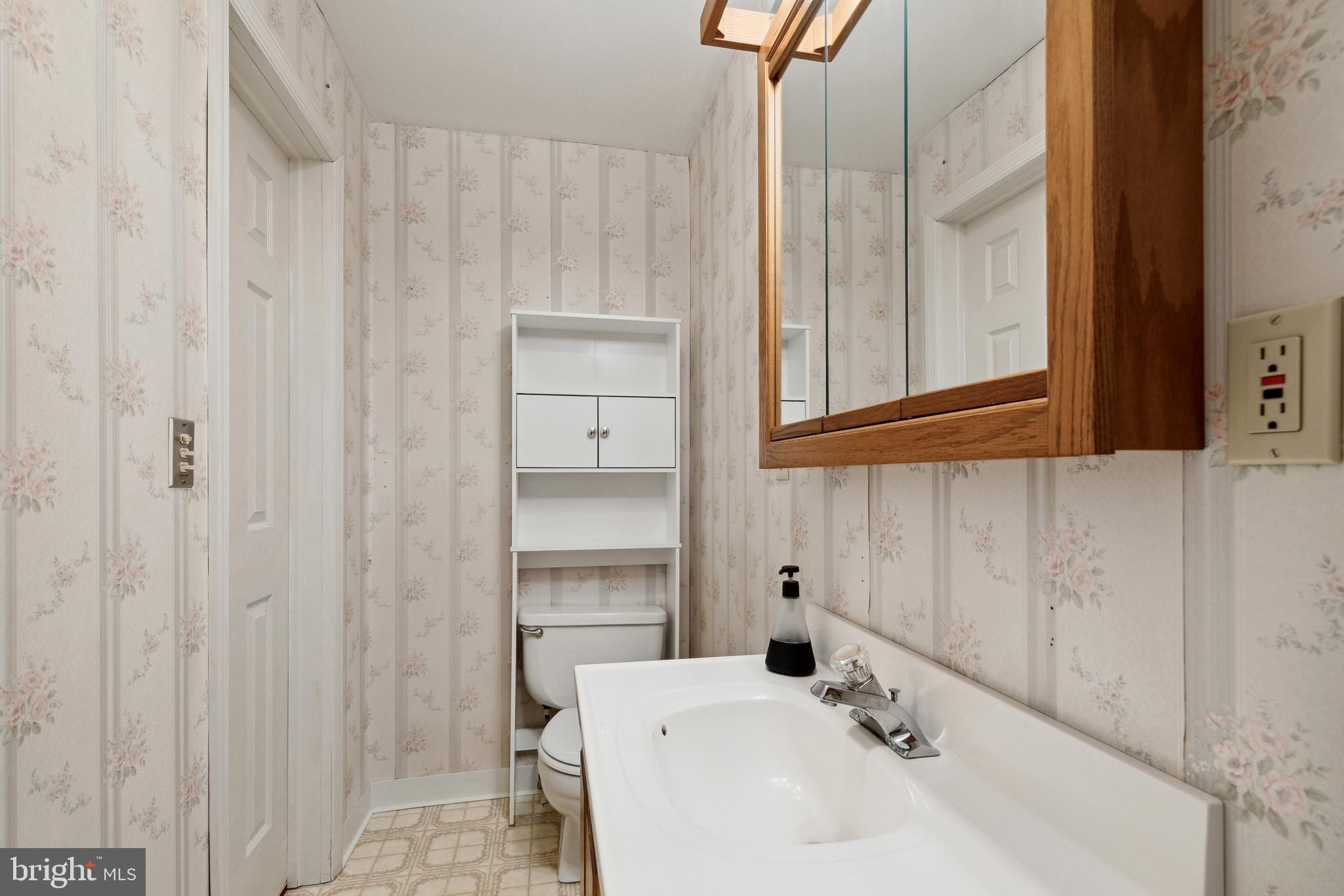 22 Walkern Road Essex, MD 21221 - Photo 58 of 58 Gallery Image 58