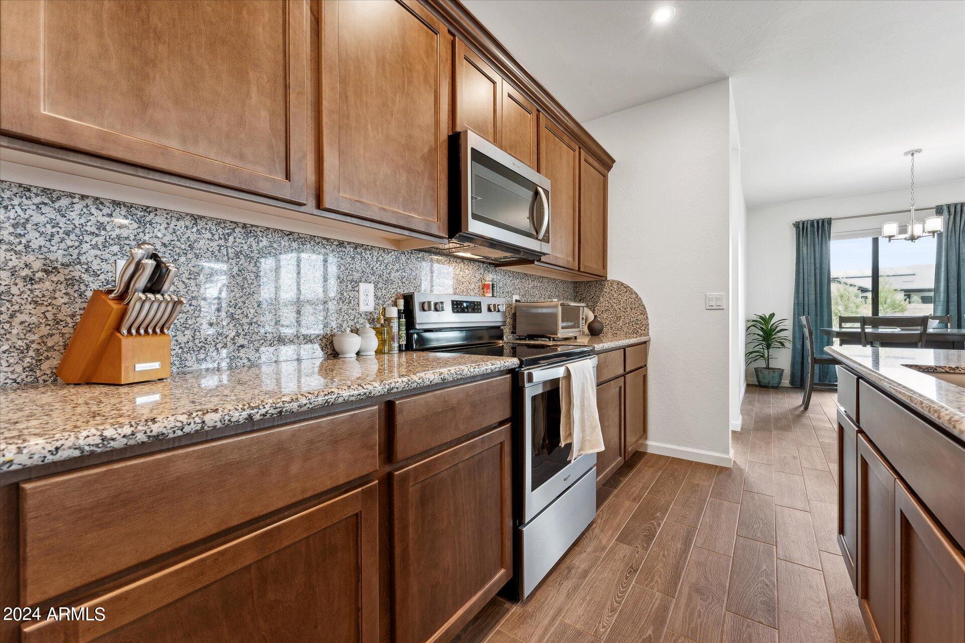 4791 North Yorkshire Loop Prescott Valley, AZ 86314 - Photo 17 of 33 15-015-kitchen