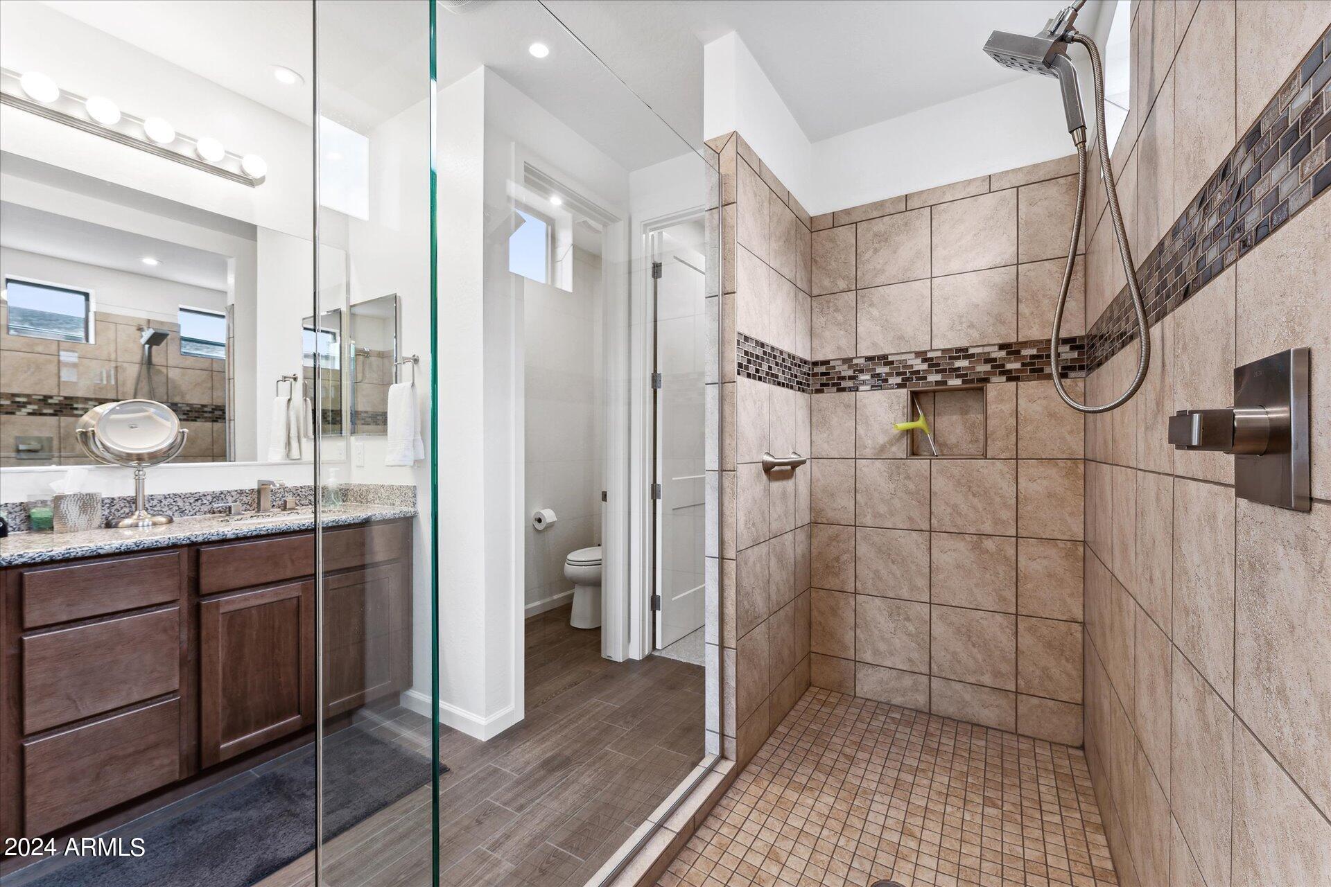 4791 North Yorkshire Loop Prescott Valley, AZ 86314 - Photo 25 of 33 23-023-primary-bathroom