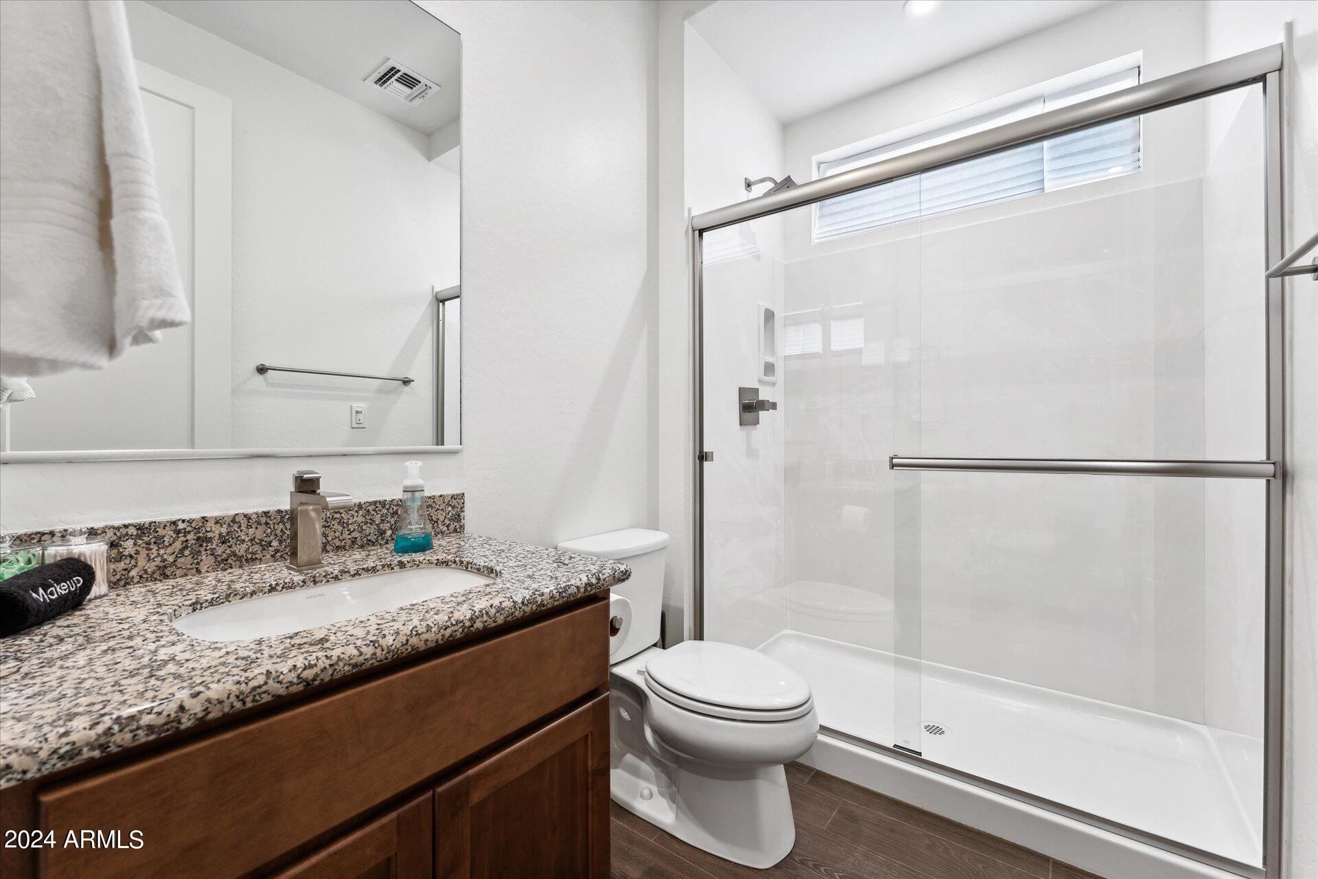 4791 North Yorkshire Loop Prescott Valley, AZ 86314 - Photo 29 of 33 27-027-bathroom
