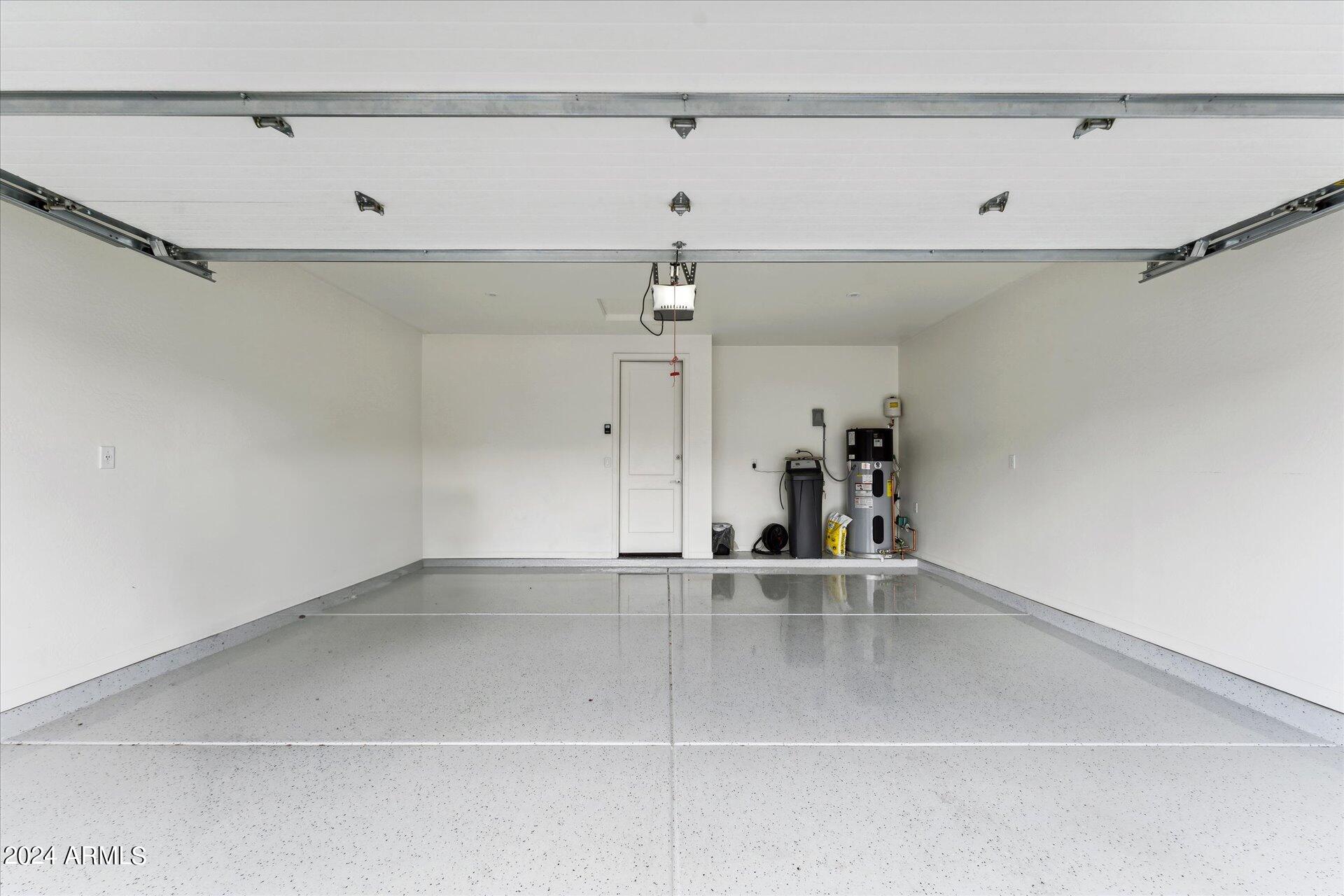 4791 North Yorkshire Loop Prescott Valley, AZ 86314 - Photo 33 of 33 29-029-garage