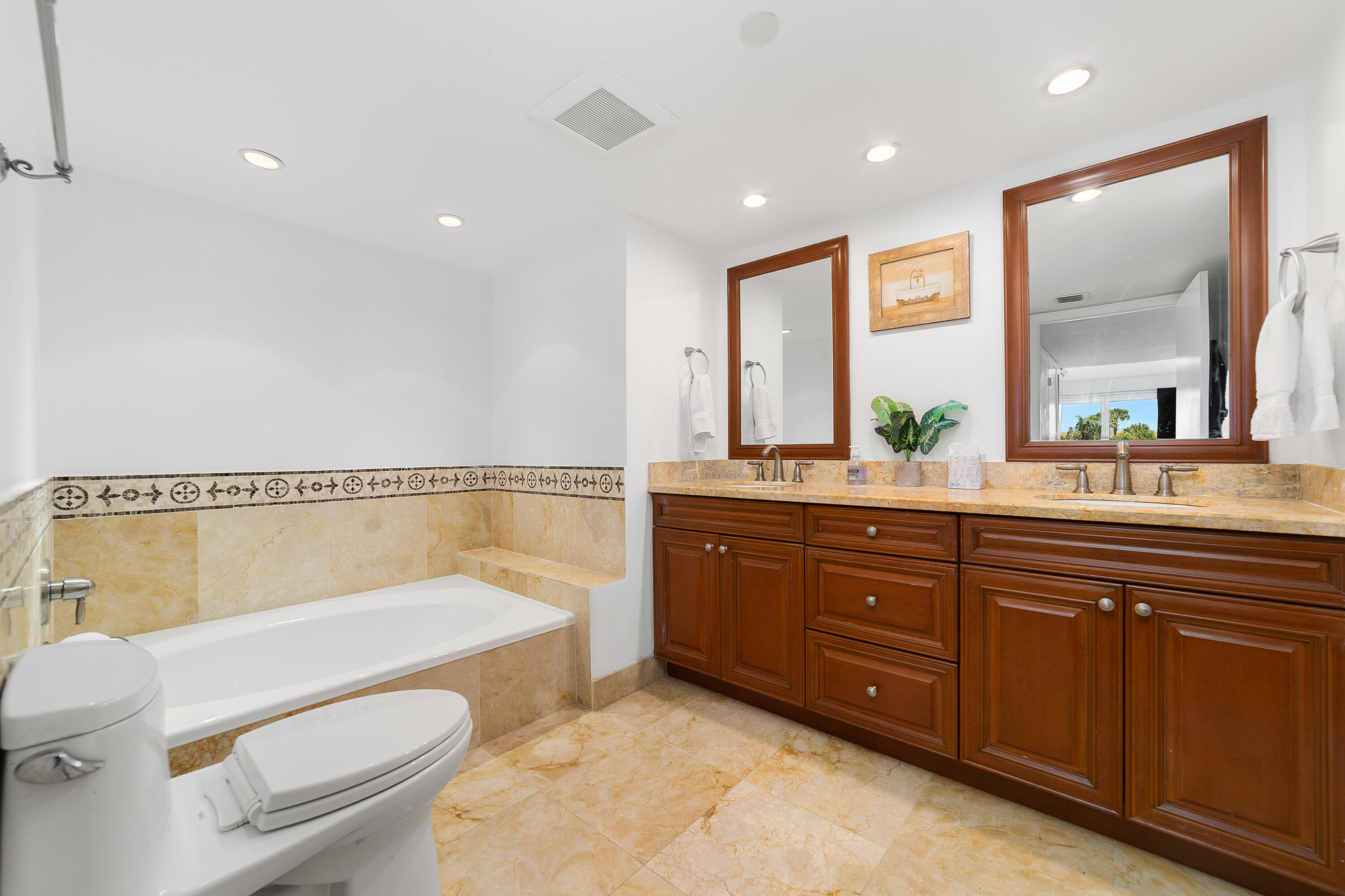 4301 North Ocean Boulevard, Unit 203 Boca Raton, FL 33431 - Photo 24 of 56 Primary bathroom