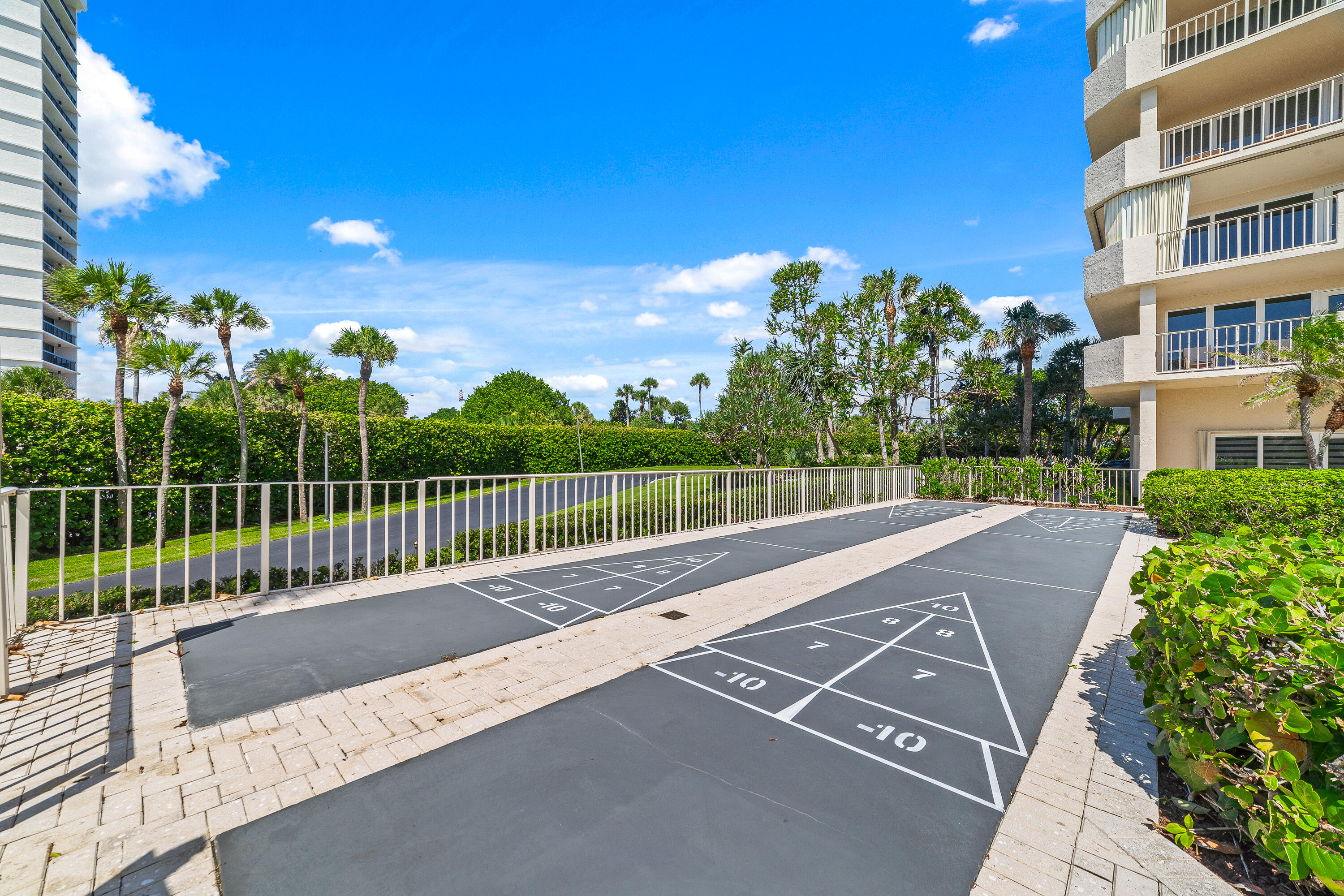 4301 North Ocean Boulevard, Unit 203 Boca Raton, FL 33431 - Photo 47 of 56 Amenities