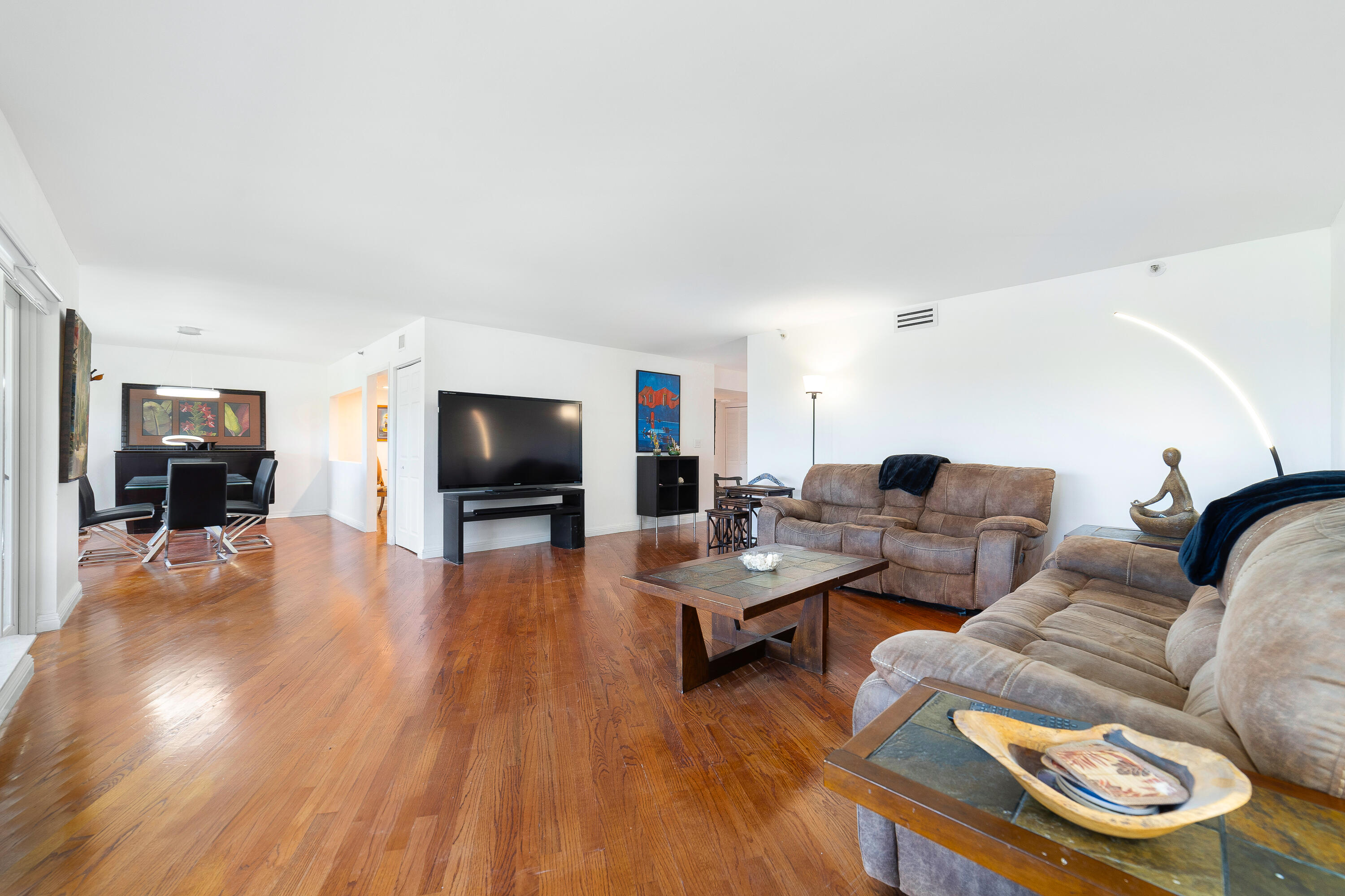 4301 North Ocean Boulevard, Unit 203 Boca Raton, FL 33431 - Photo 5 of 56 Living room