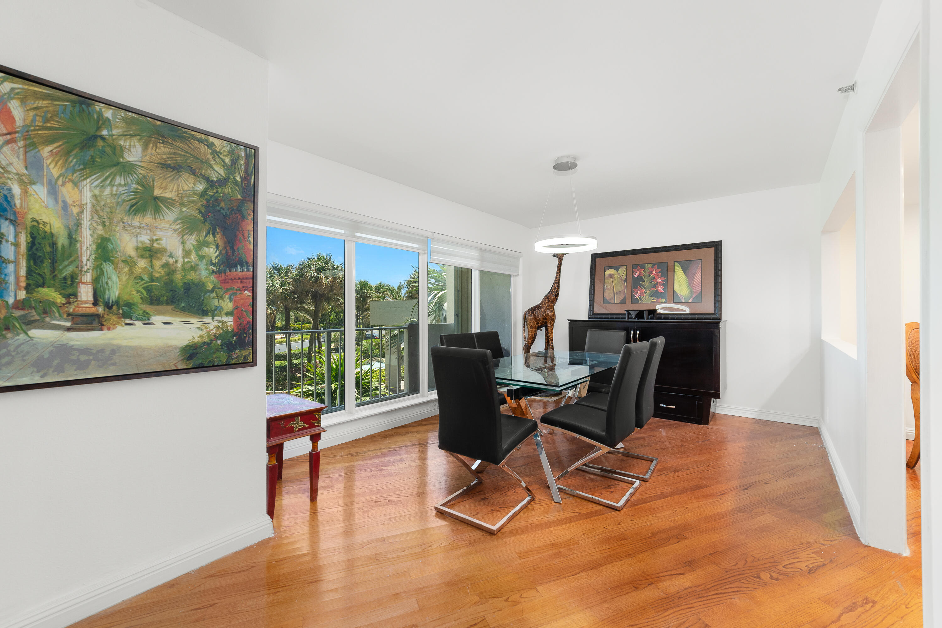 4301 North Ocean Boulevard, Unit 203 Boca Raton, FL 33431 - Photo 9 of 56 Dining area