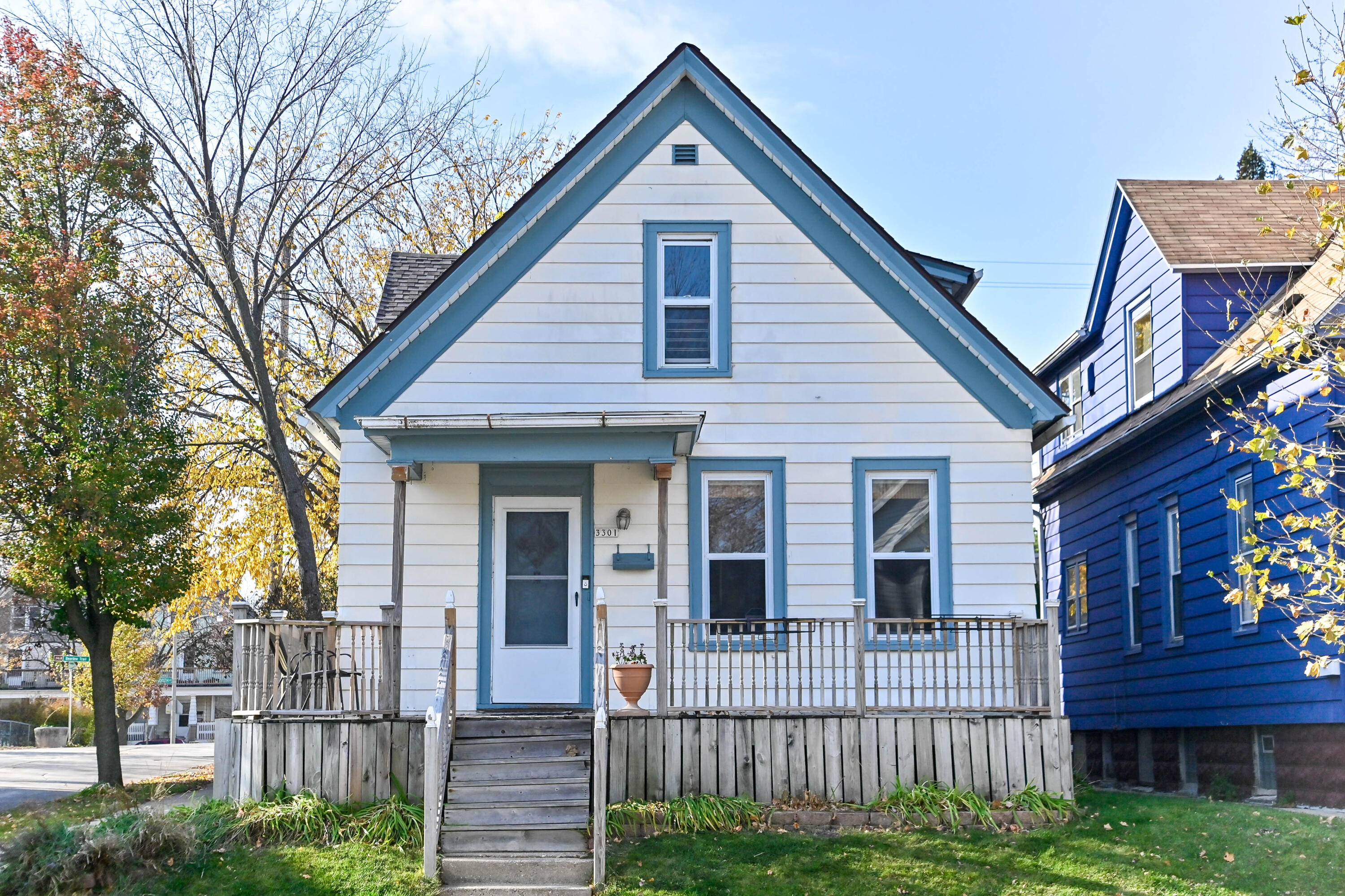 3301 North Pierce Street, Milwaukee, WI 53212 Compass