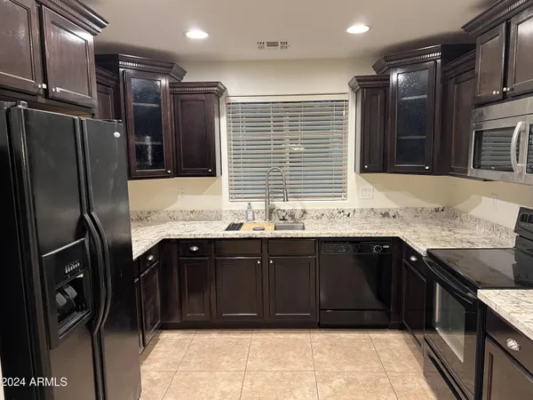 $2,200 | 2499 East Boston Street, Gilbert, AZ 85295