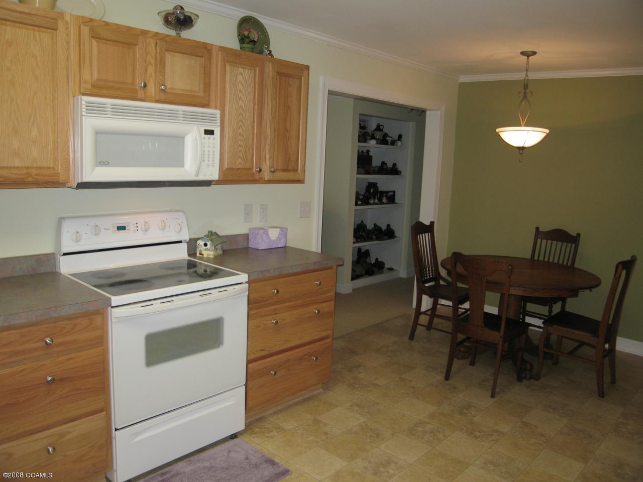 207 Ingram Road Beaufort, NC 28516 - Photo 8 of 22 kitchen