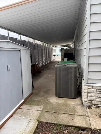 a view of a storage & utility room