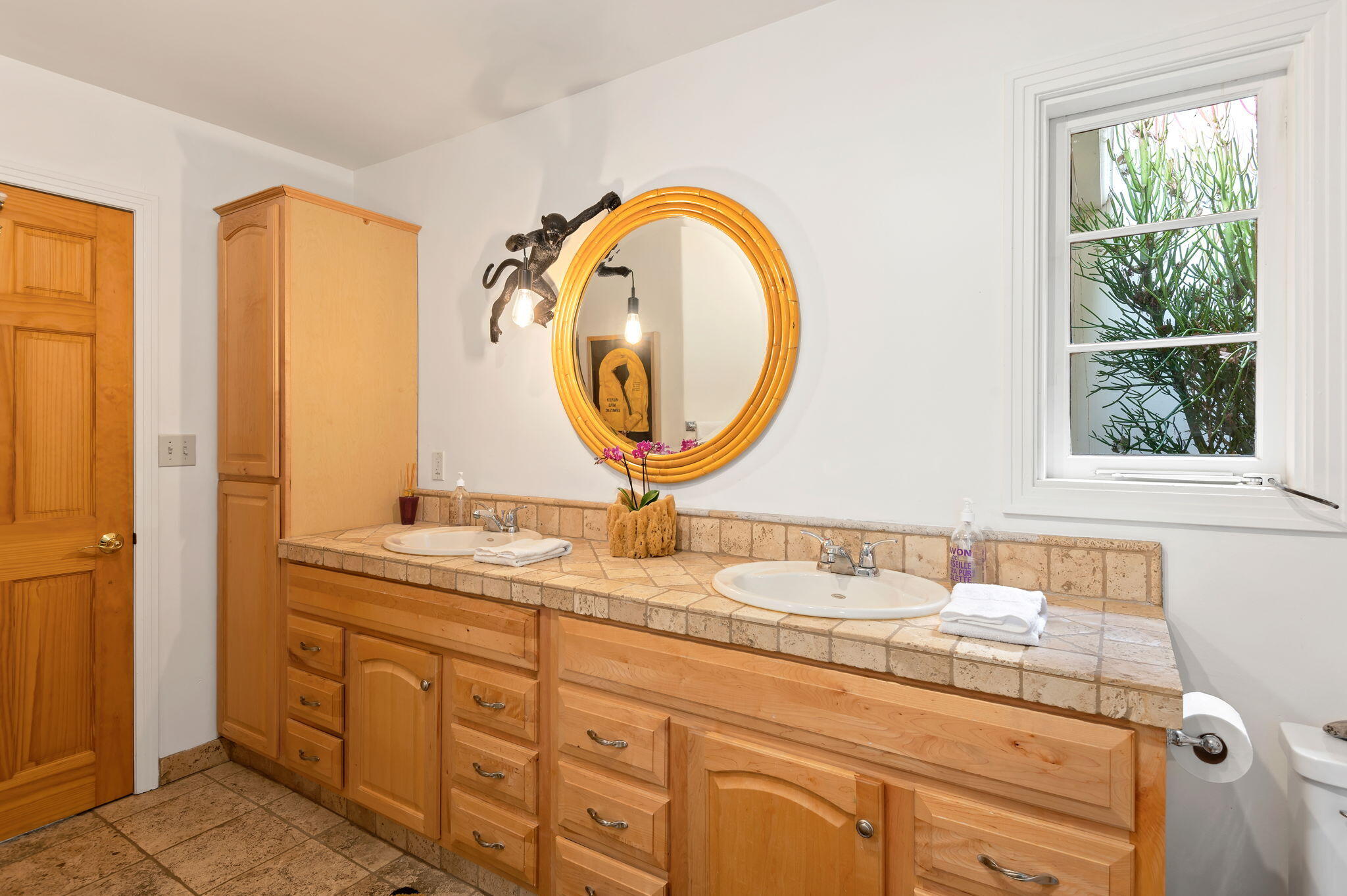 1470 School House Road Montecito, CA 93108 - Photo 25 of 41 24-web-or-mls-24 - Bathroom 2