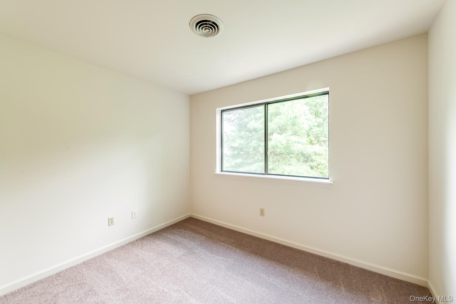 21 Topaz Run Poughkeepsie, NY 12603 - Photo 20 of 26