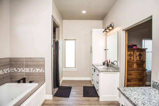 $470,900 | 1531 F M 2060, Abernathy, TX 79311