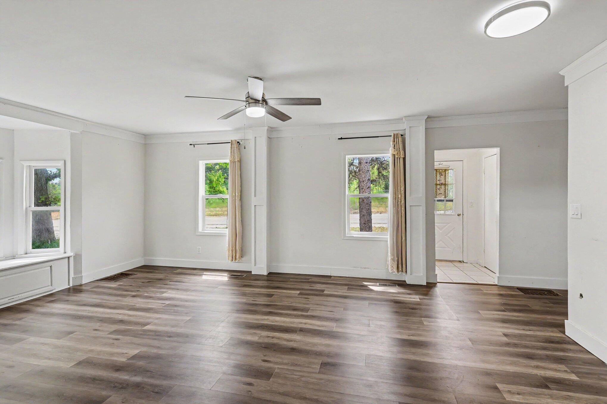 10345 Brooklyn Road Brooklyn, MI 49230 - Photo 6 of 41 005_file_8563