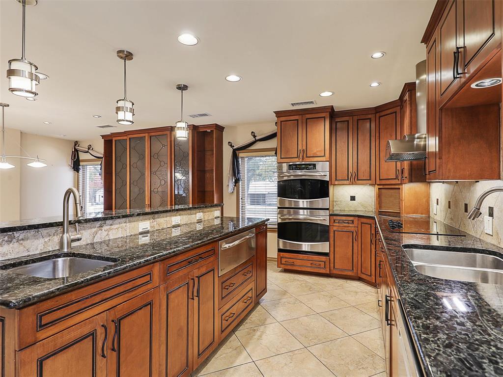 6515 Ridgeview Circle Dallas, TX 75240 - Photo 11 of 37