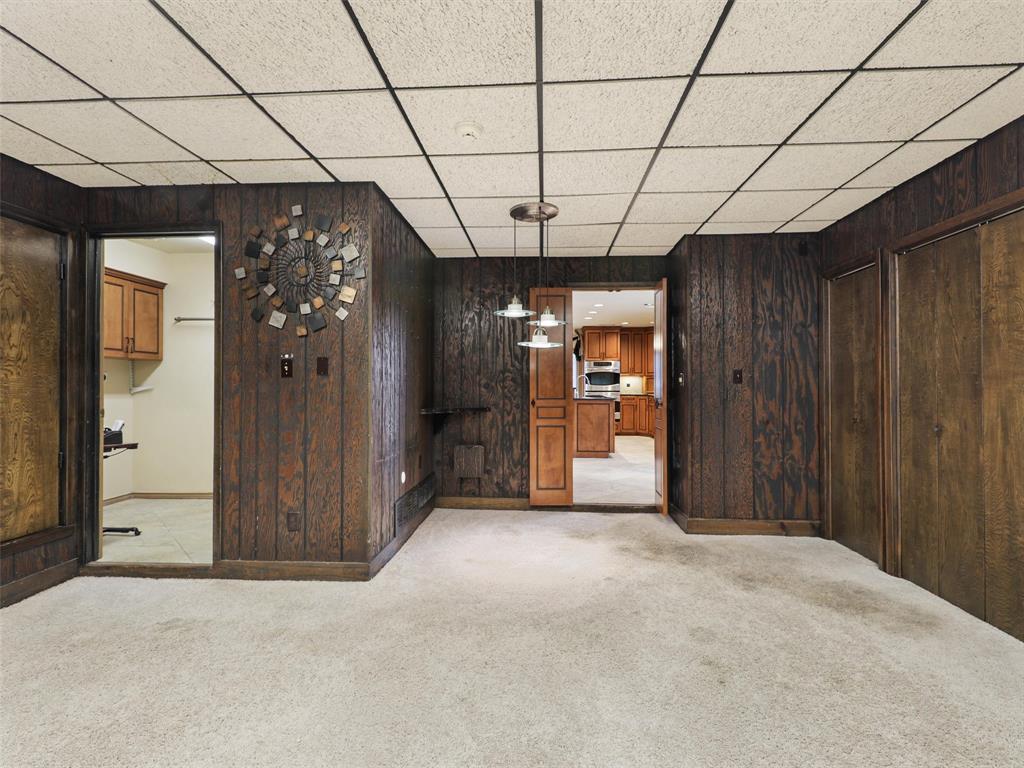 6515 Ridgeview Circle Dallas, TX 75240 - Photo 13 of 37