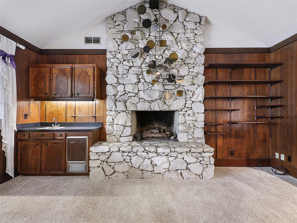 6515 Ridgeview Circle Dallas, TX 75240 - Photo 16 of 37