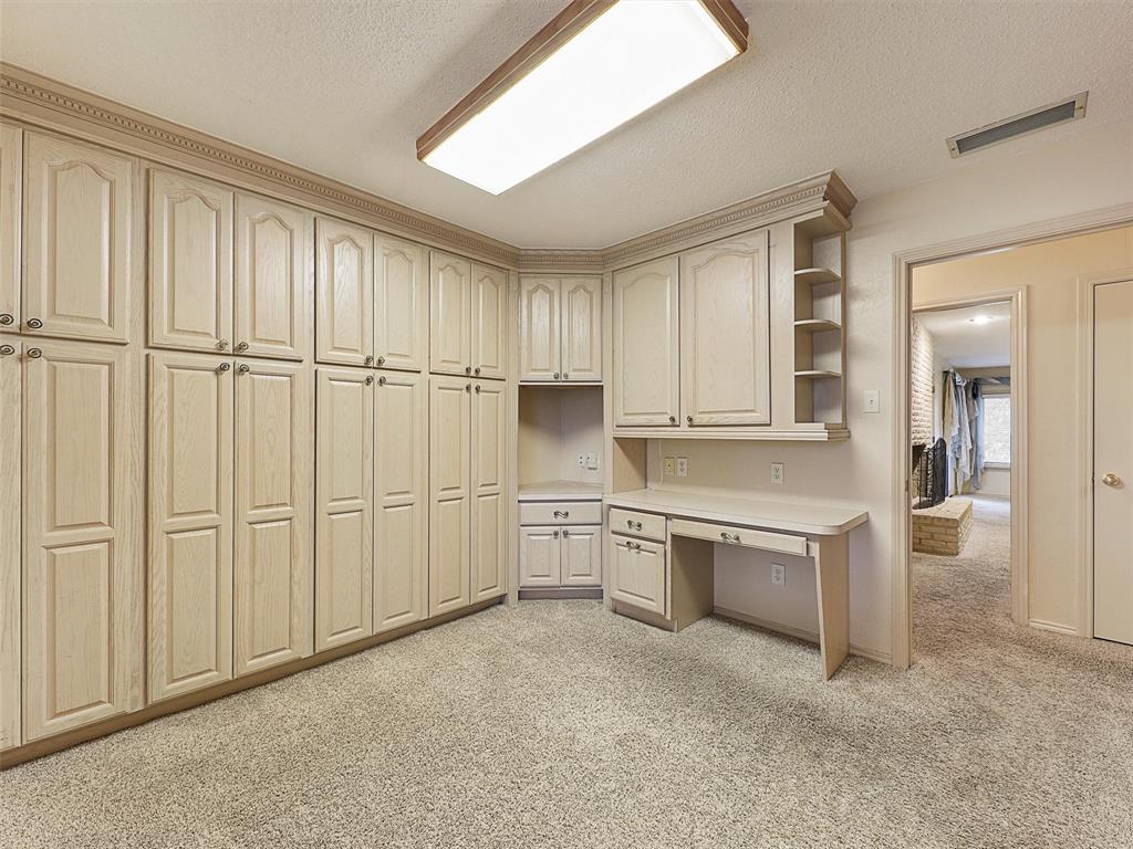 6515 Ridgeview Circle Dallas, TX 75240 - Photo 20 of 37