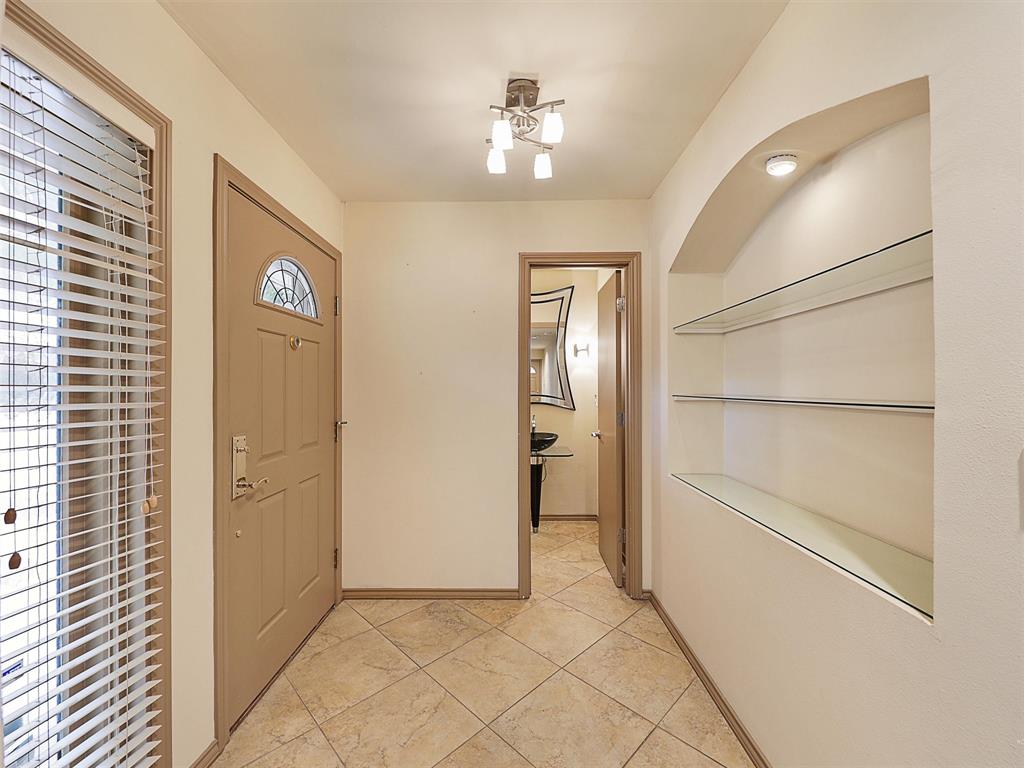 6515 Ridgeview Circle Dallas, TX 75240 - Photo 2 of 37