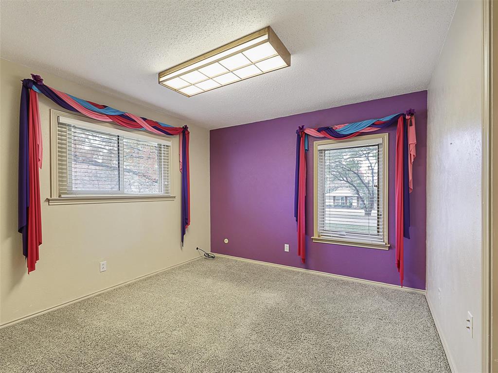 6515 Ridgeview Circle Dallas, TX 75240 - Photo 23 of 37