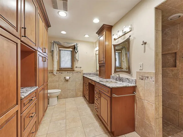 $825,000 | 6515 Ridgeview Circle, Dallas, TX 75240