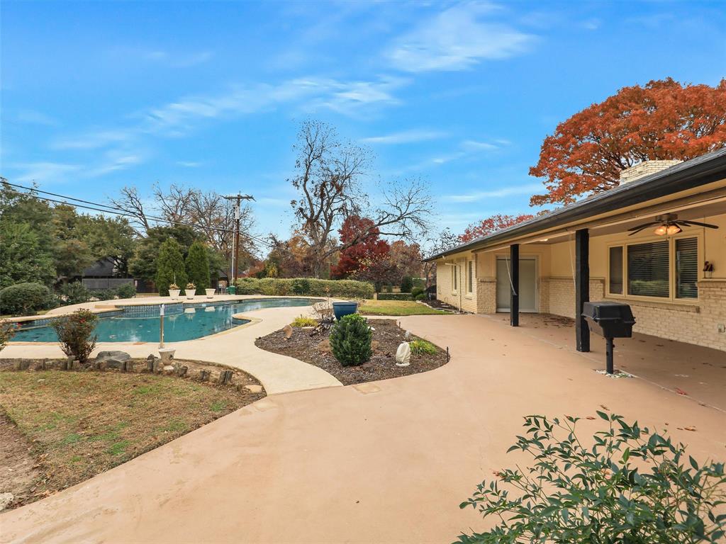 6515 Ridgeview Circle Dallas, TX 75240 - Photo 29 of 37