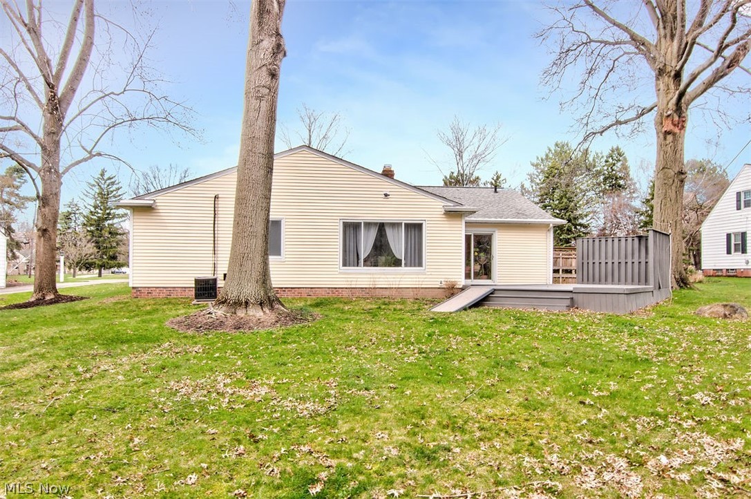 5224 Ridgebury Boulevard Cleveland, OH 44124 - Photo 20 of 21