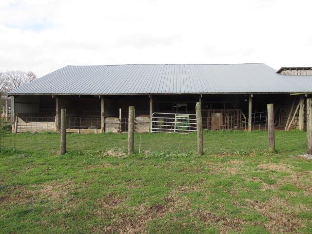 1384 Bailey Road Hillsboro, TN 37342 - Photo 7 of 20 Horses/livestock have nice and dry covered stables.