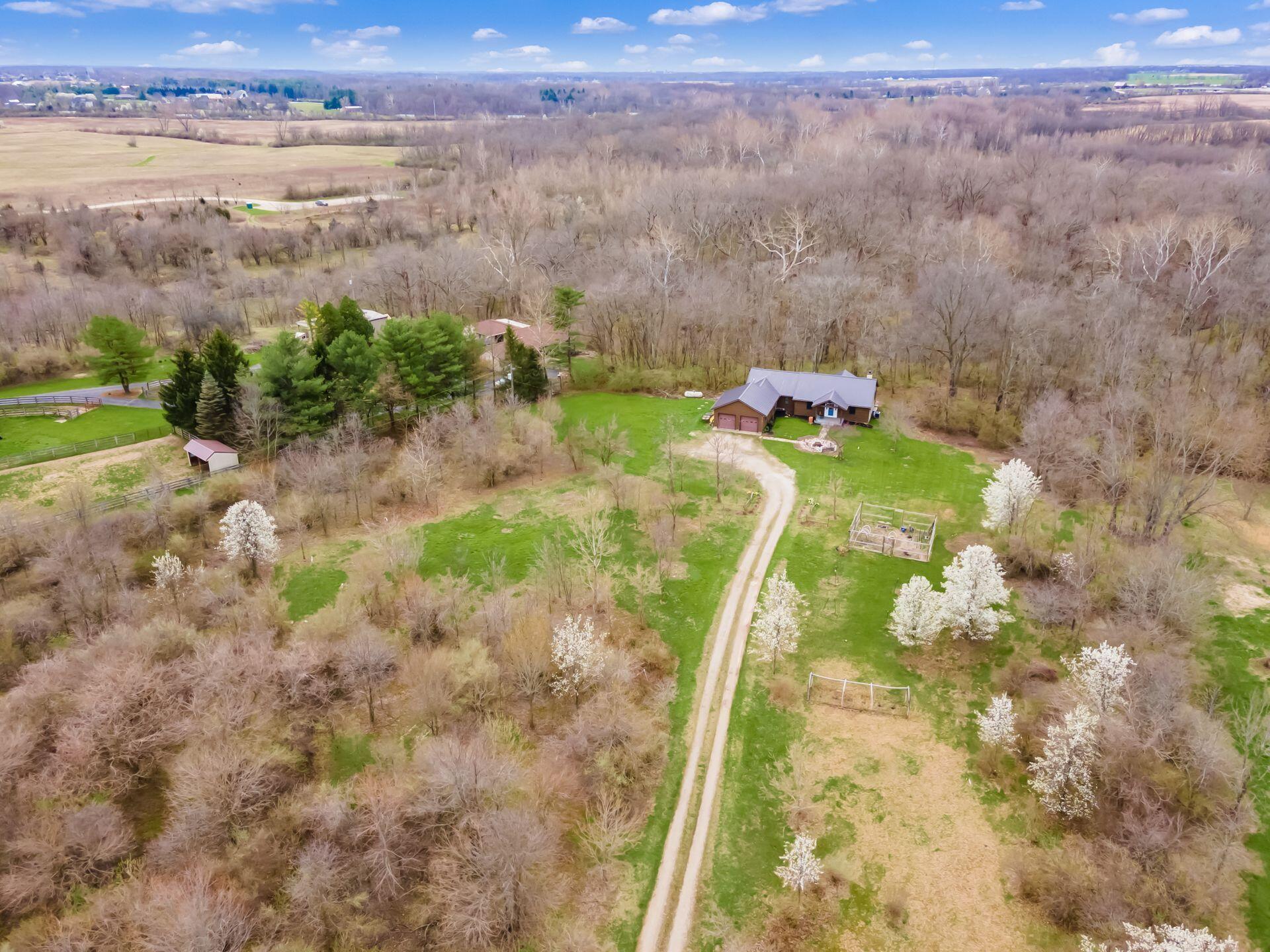 2117 Amity Road Hilliard, OH 43026 - Photo 61 of 66 072_fa_A 2117 Amity Drone 004