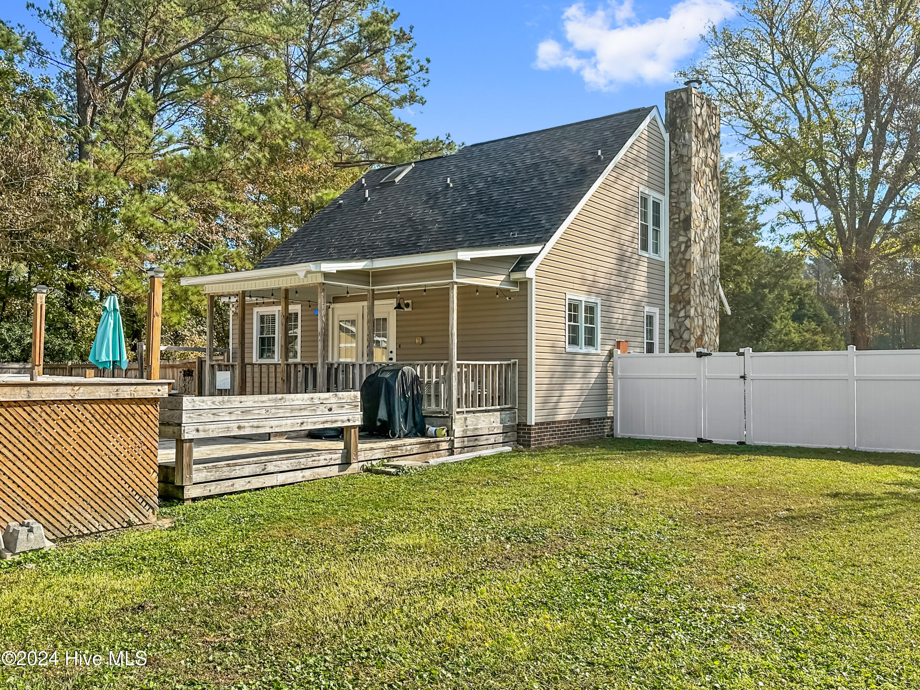 694 Haws Run Road Jacksonville, NC 28540 - Photo 31 of 49 Back of House