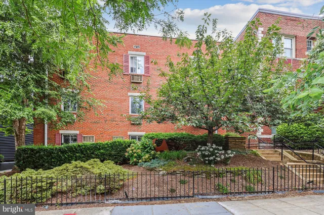$350,000 | 513 12th Street Northeast, Unit 3, Washington, DC 20002